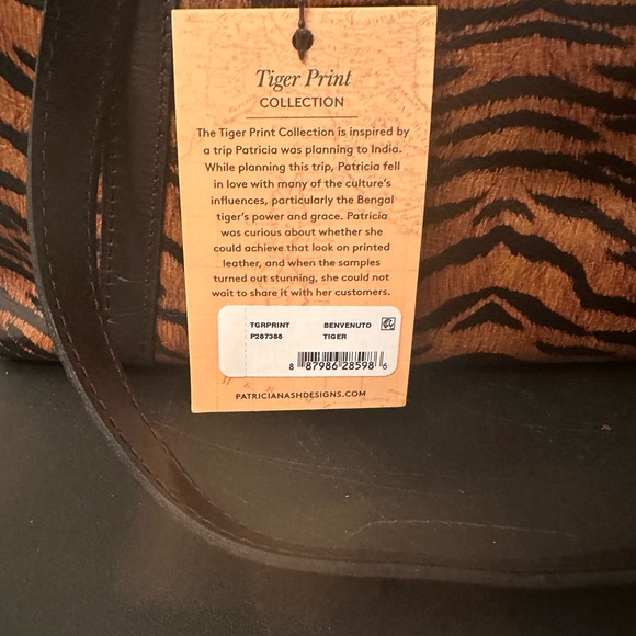Patricia Nash Tiger Print Tote NWT - Picture 5 of 16